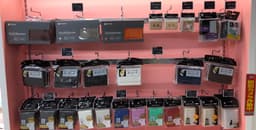 カードショップの画像