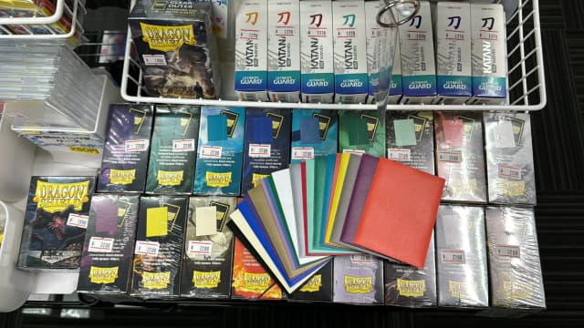 トレカ秘密基地 秋葉原店の特徴