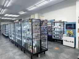 カードショップの画像