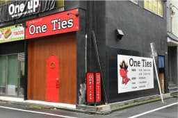 カードショップの画像