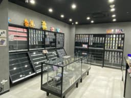 カードショップの画像