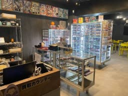 カードショップの画像