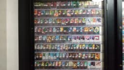 カードショップの画像