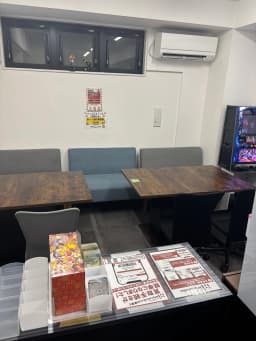 カードショップの画像